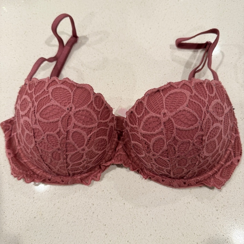 Victoria’s Secret Pink Date Push Up Bra in Floral Lace Magenta Pink size 32D